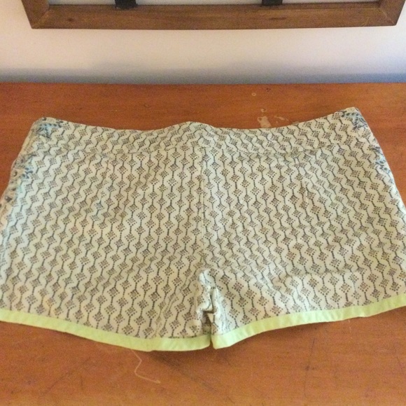 Free People- Favorite Linen Board Shorts. Size 12 - Picture 3 of 8